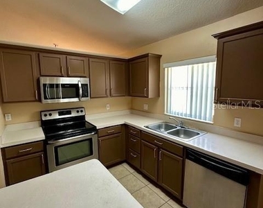 5118 Hook Hollow Circle - Photo Thumbnail 6
