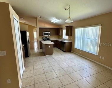 5118 Hook Hollow Circle - Photo Thumbnail 4
