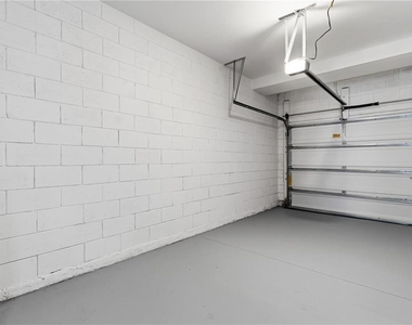 3083 Chromatic Street - Photo Thumbnail 14