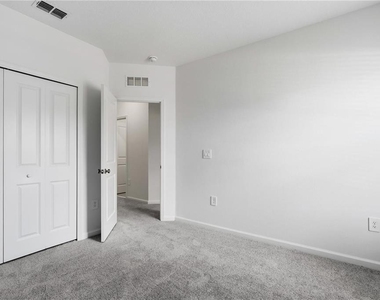 3083 Chromatic Street - Photo Thumbnail 12