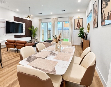 3005 Mcilhenny Street - Photo Thumbnail 10