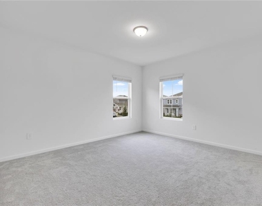 5595 Ronin Drive - Photo Thumbnail 15