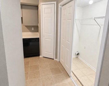 7975 Streamside Drive - Photo Thumbnail 7