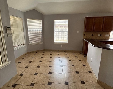 14310 Cypress Green Drive - Photo Thumbnail 4