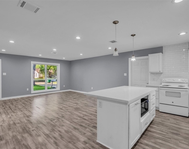 6930 Neff Street - Photo Thumbnail 17
