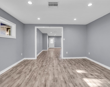 6930 Neff Street - Photo Thumbnail 23