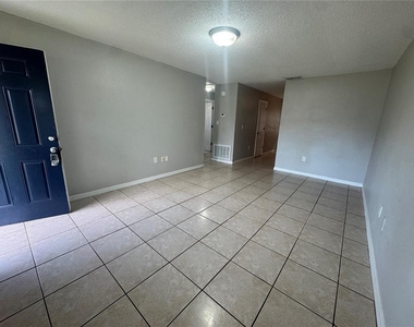 118 Eaton Street - Photo Thumbnail 5