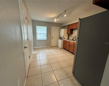 118 Eaton Street - Photo Thumbnail 8