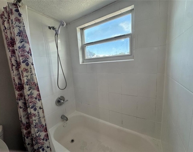 118 Eaton Street - Photo Thumbnail 13