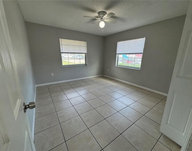 118 Eaton Street - Photo Thumbnail 11