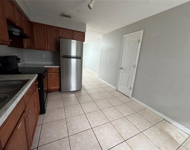 118 Eaton Street - Photo Thumbnail 20