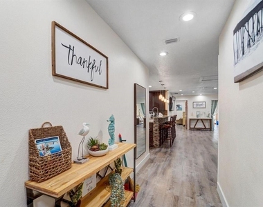 2598 Wood Street - Photo Thumbnail 14