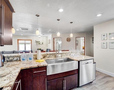 2598 Wood Street - Photo Thumbnail 17