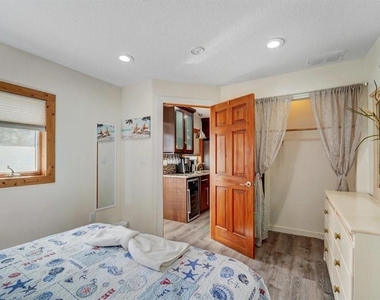 2598 Wood Street - Photo Thumbnail 39