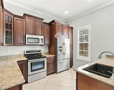 1751 Firehouse Lane - Photo Thumbnail 12