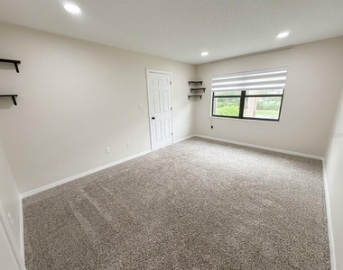 3457 Flossmoor Avenue - Photo Thumbnail 6