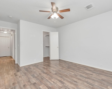 19762 Twin Canyon Court - Photo Thumbnail 24