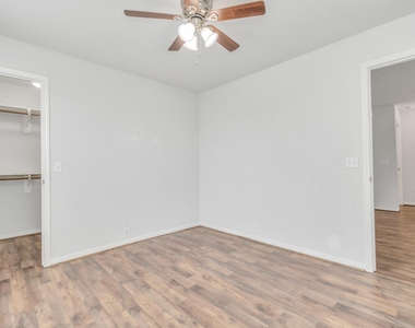 19762 Twin Canyon Court - Photo Thumbnail 17