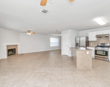 19762 Twin Canyon Court - Photo Thumbnail 7