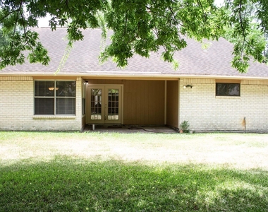 9526 Dundalk Street - Photo Thumbnail 16