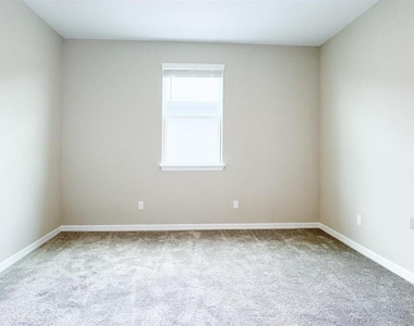 4731 Abbeywood Alley - Photo Thumbnail 12