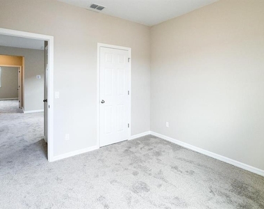 4731 Abbeywood Alley - Photo Thumbnail 20