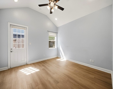5434 Camaguey Street - Photo Thumbnail 8