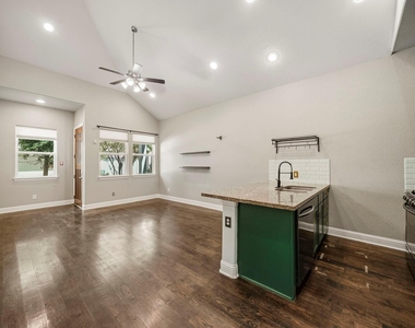 5434 Camaguey Street - Photo Thumbnail 6