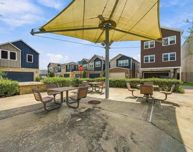 5434 Camaguey Street - Photo Thumbnail 22
