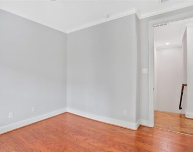 2015 Mcclendon Street - Photo Thumbnail 36