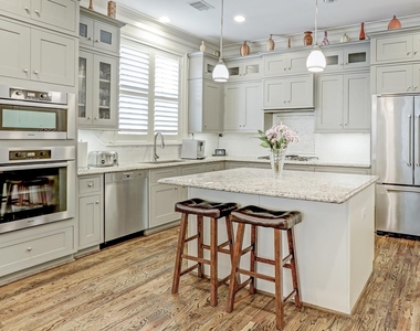 2015 Mcclendon Street - Photo Thumbnail 11