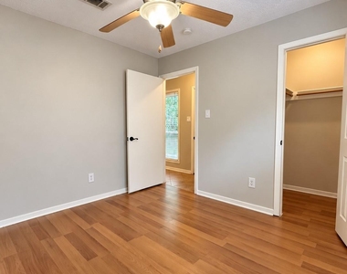 26415 Pine Canyon Drive - Photo Thumbnail 18
