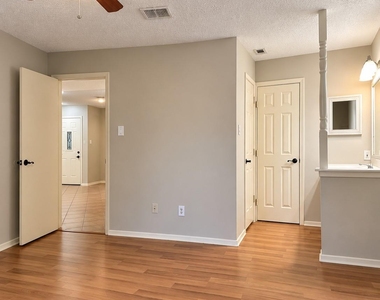 26415 Pine Canyon Drive - Photo Thumbnail 9