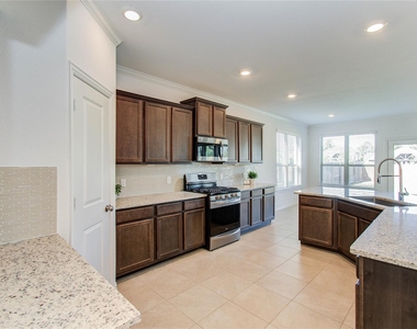 1706 Country Air Lane - Photo Thumbnail 15