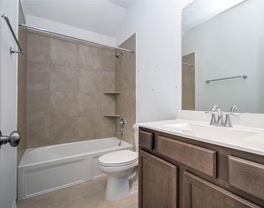 1706 Country Air Lane - Photo Thumbnail 33