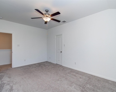1706 Country Air Lane - Photo Thumbnail 38