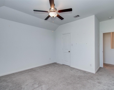1706 Country Air Lane - Photo Thumbnail 34