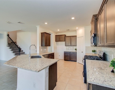 1706 Country Air Lane - Photo Thumbnail 12