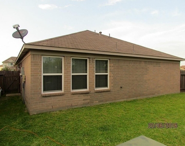 23711 Legacy Oak Street - Photo Thumbnail 17