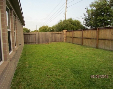 23711 Legacy Oak Street - Photo Thumbnail 18