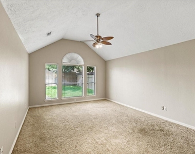 6203 Dove Fern Court - Photo Thumbnail 18