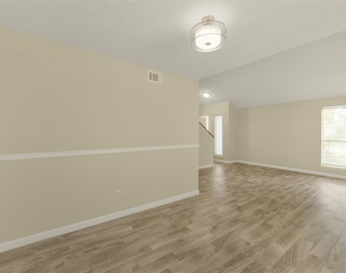 3638 Village Grove Drive - Photo Thumbnail 11