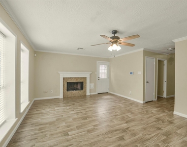 3638 Village Grove Drive - Photo Thumbnail 25