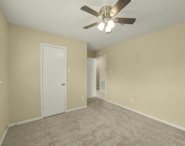 3638 Village Grove Drive - Photo Thumbnail 39