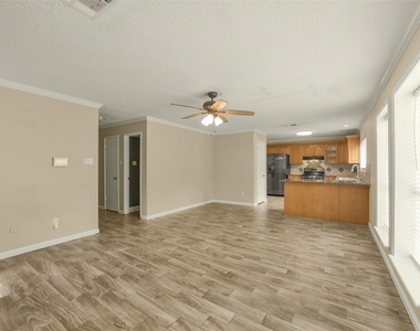 3638 Village Grove Drive - Photo Thumbnail 28