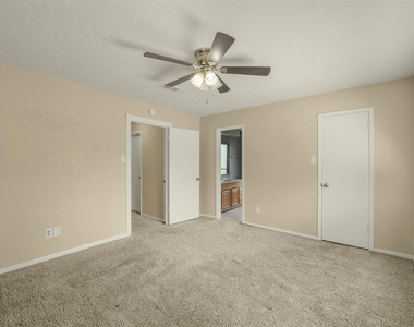 3638 Village Grove Drive - Photo Thumbnail 33