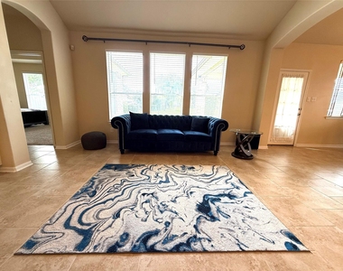 3221 River Birch Drive - Photo Thumbnail 6