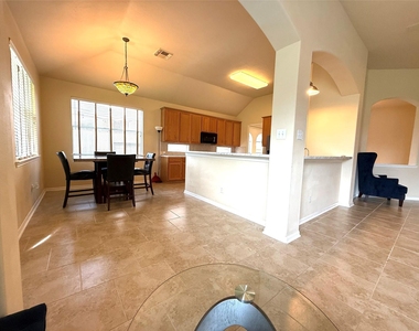 3221 River Birch Drive - Photo Thumbnail 9