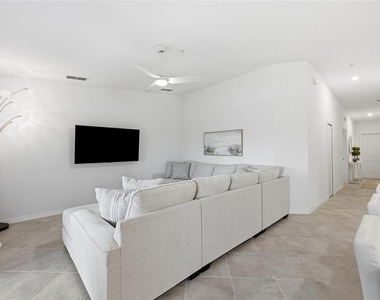 17500 Opal Sand Drive - Photo Thumbnail 15