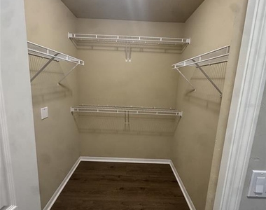8390 Sw 78th Road - Photo Thumbnail 9